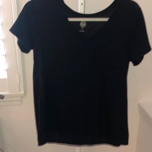 basic black tee